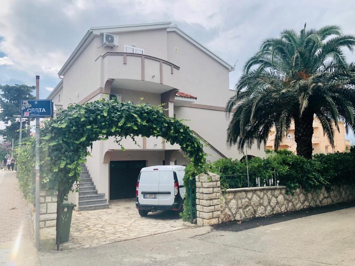 Apartments Palma Novalja Exterior photo